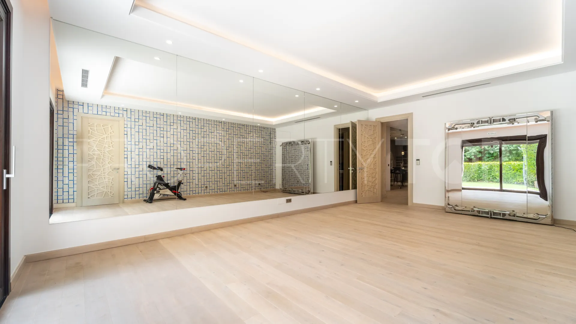 6 bedrooms villa for sale in Los Naranjos