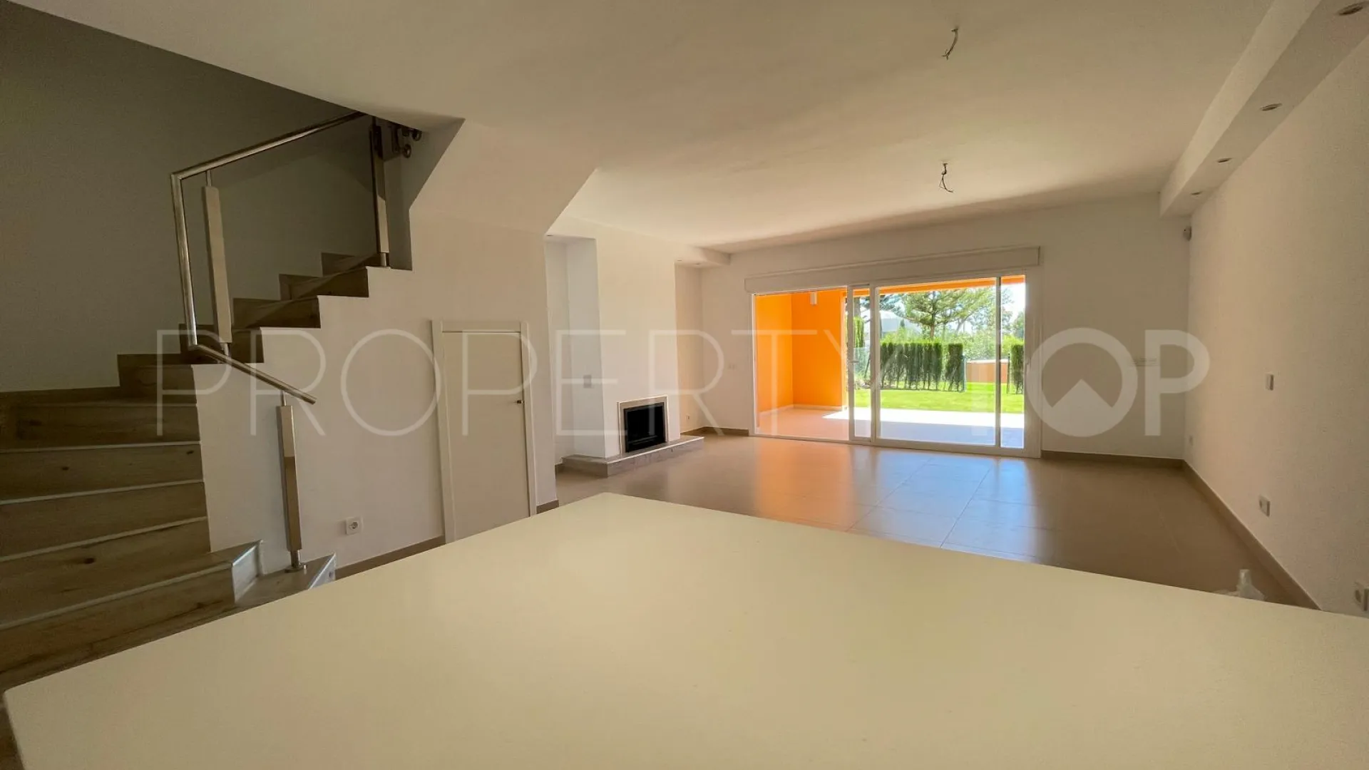 Buy Benahavis town house with 3 bedrooms