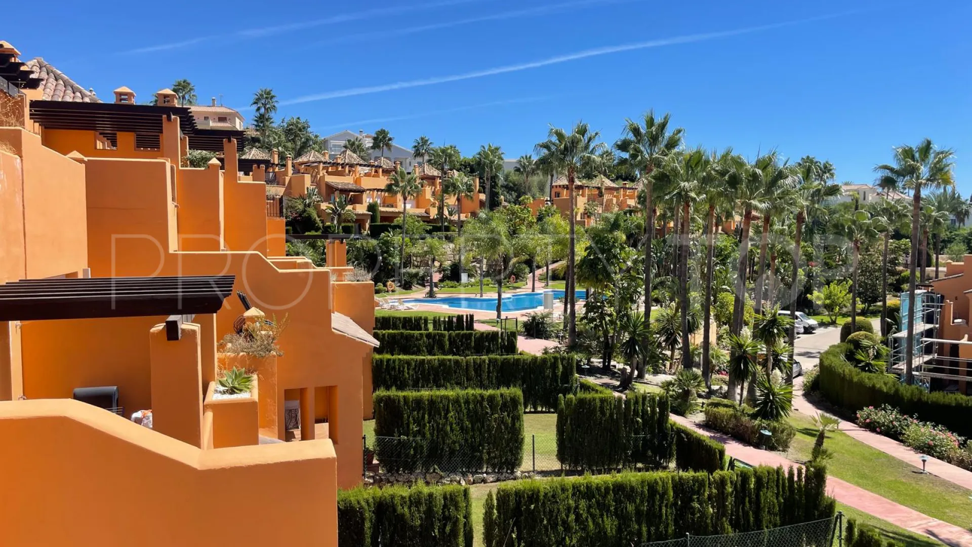 Buy Benahavis town house with 3 bedrooms