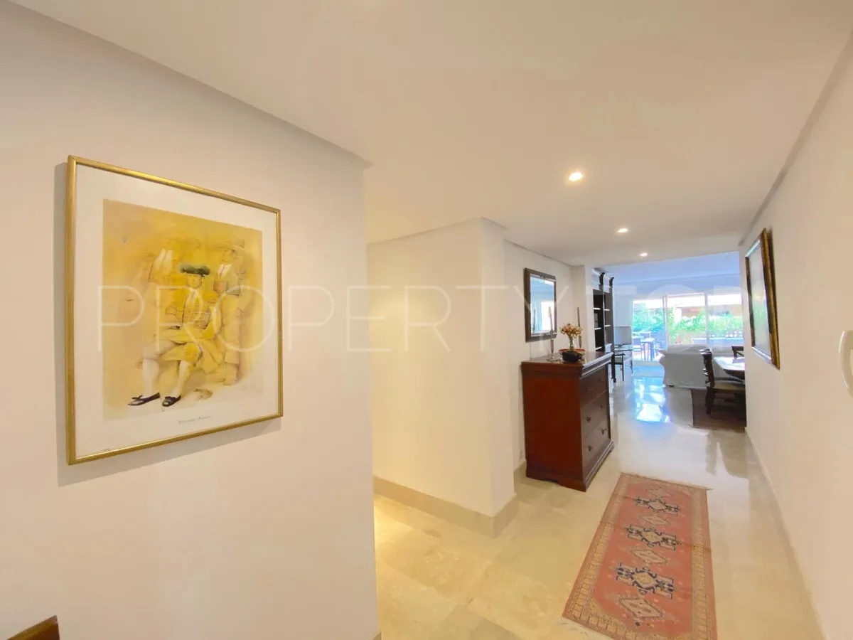 For sale apartment in Rio Real with 2 bedrooms