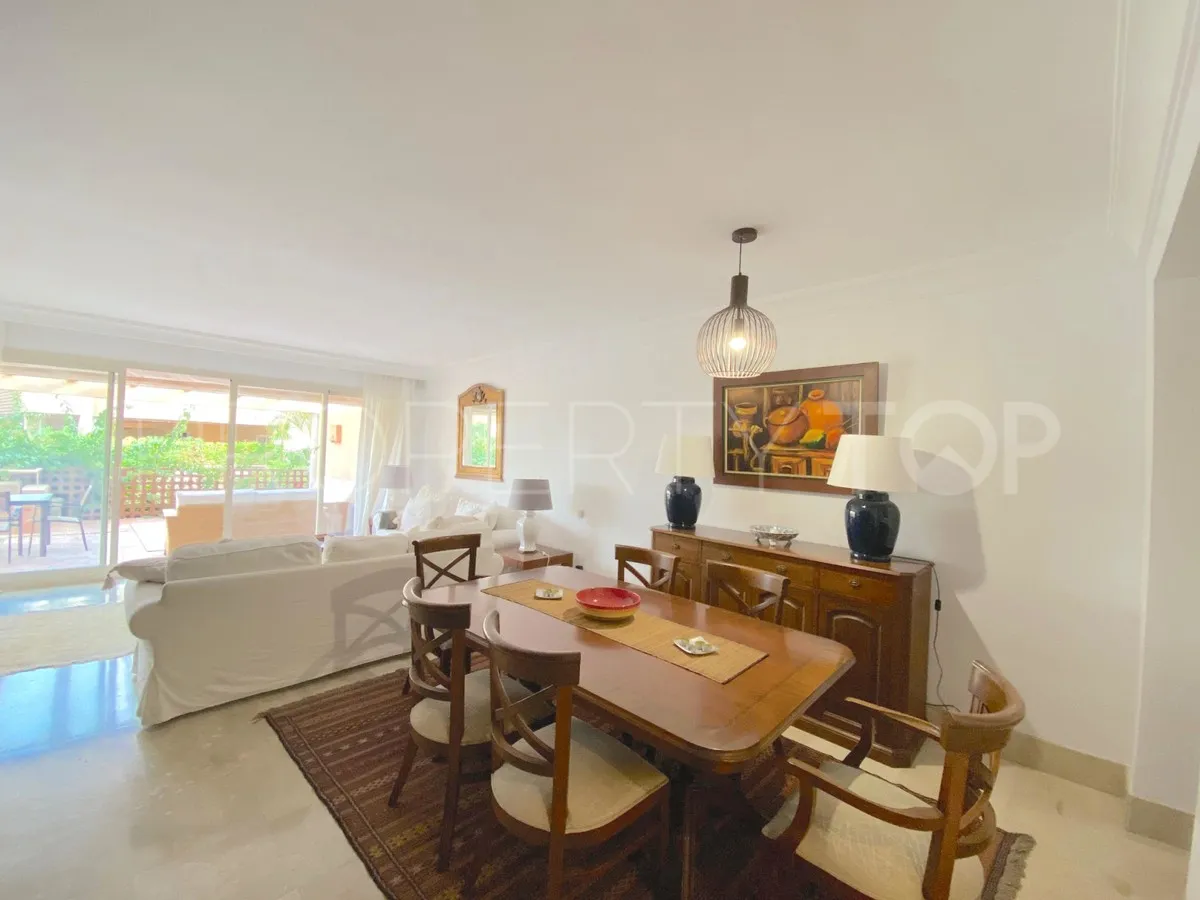 For sale apartment in Rio Real with 2 bedrooms