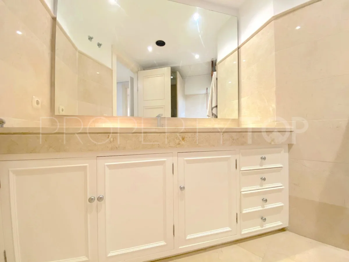 For sale apartment in Rio Real with 2 bedrooms