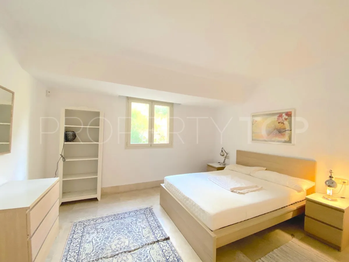 For sale apartment in Rio Real with 2 bedrooms