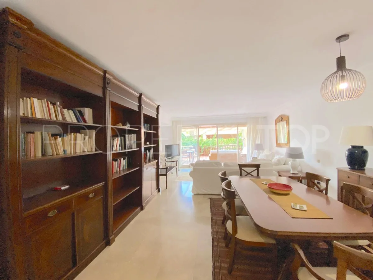 For sale apartment in Rio Real with 2 bedrooms