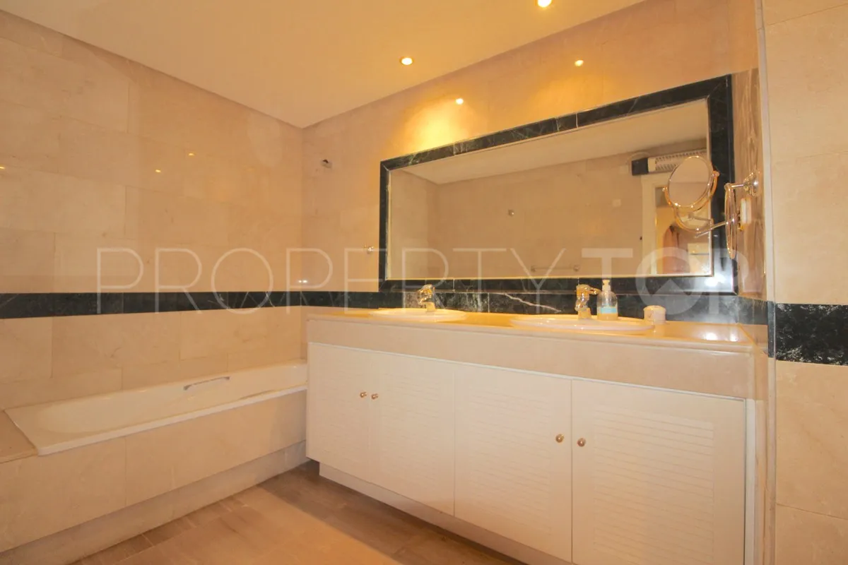 Bahia de Marbella ground floor apartment for sale