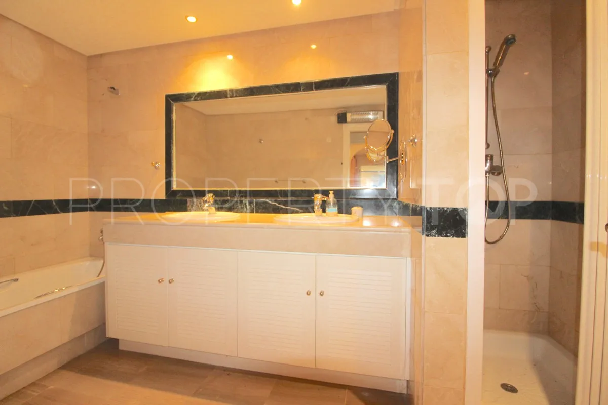 Bahia de Marbella ground floor apartment for sale