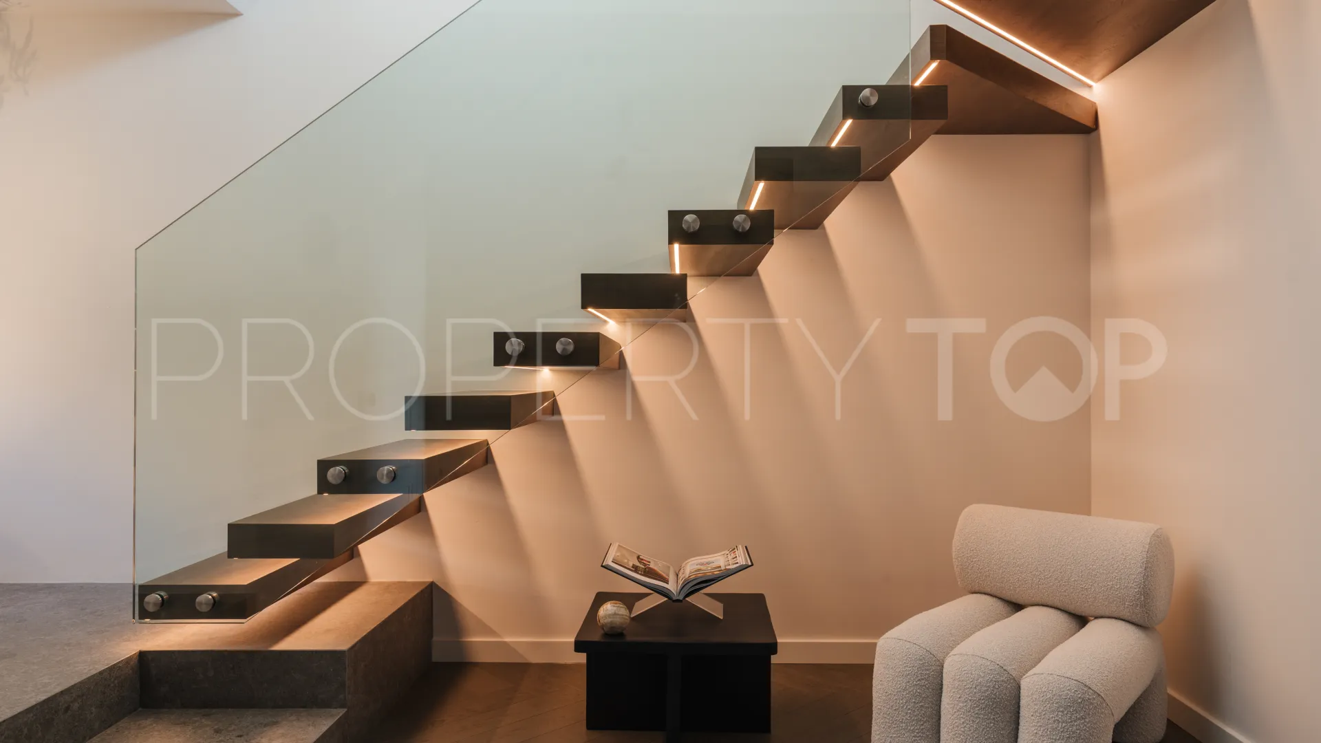 For sale penthouse in Les Belvederes with 4 bedrooms