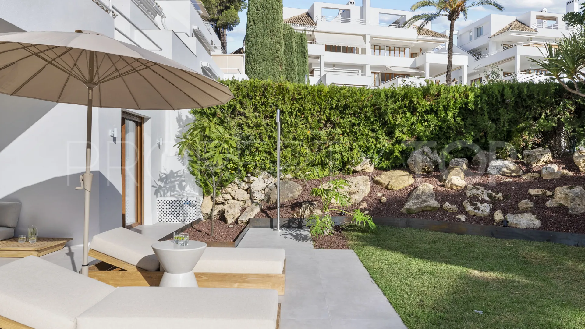 Ground floor duplex for sale in Alcores del Golf with 4 bedrooms