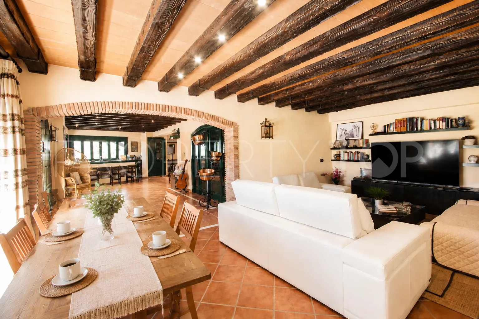 Finca a la venta en Estepona