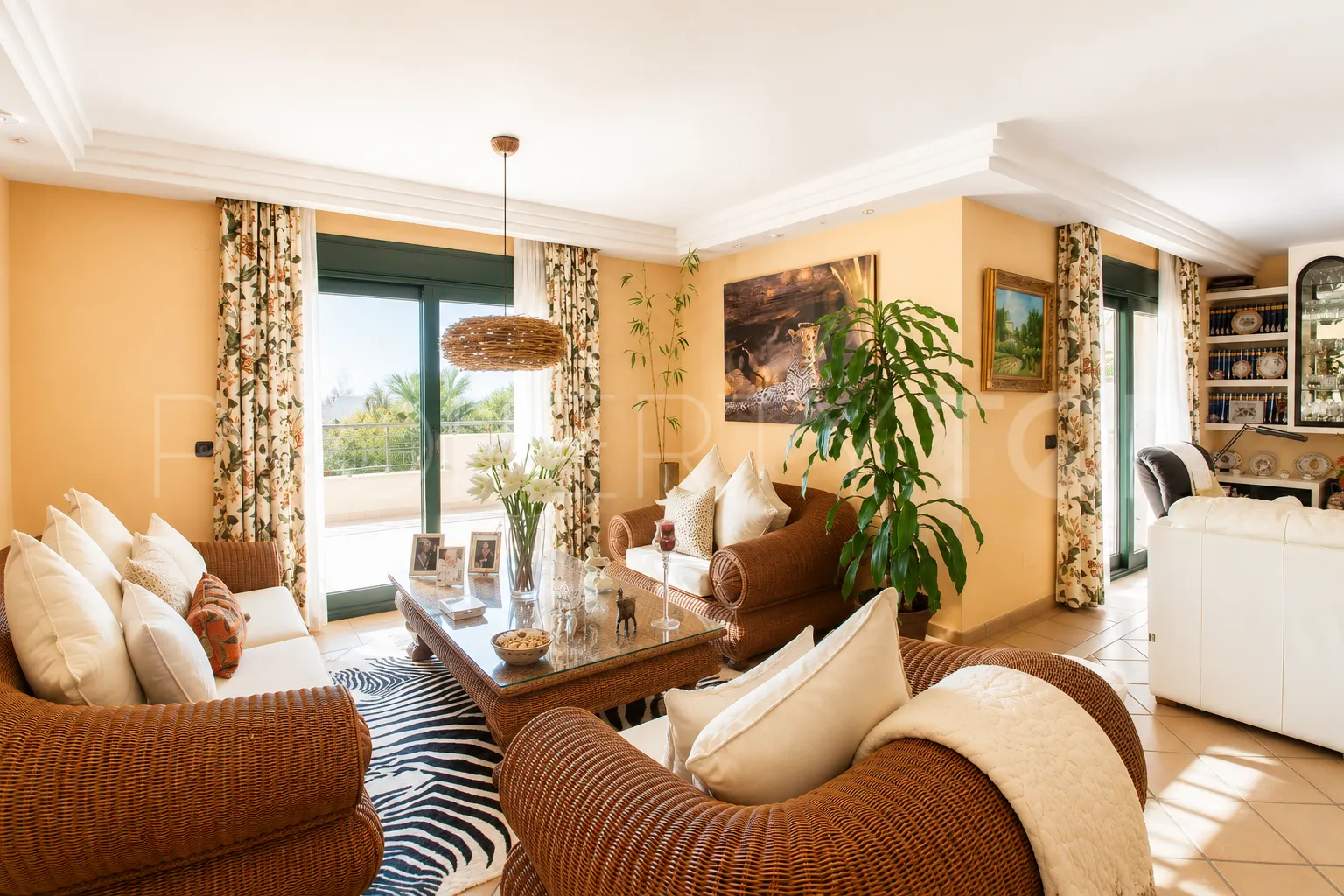 Finca a la venta en Estepona