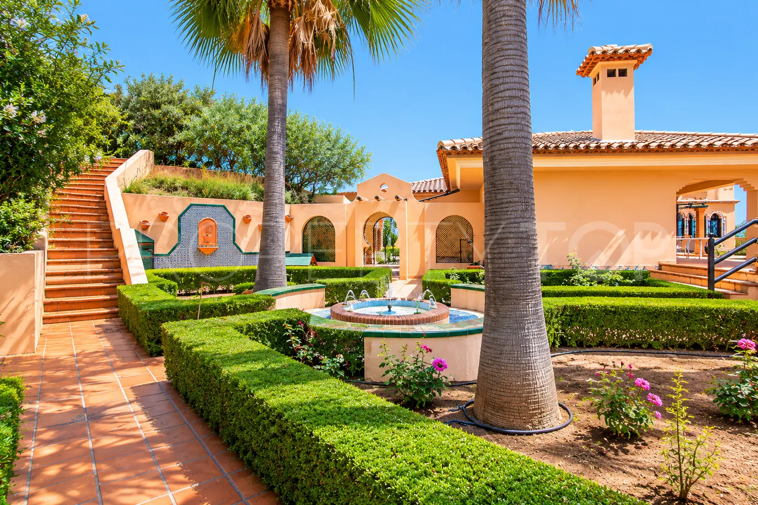 Finca a la venta en Estepona