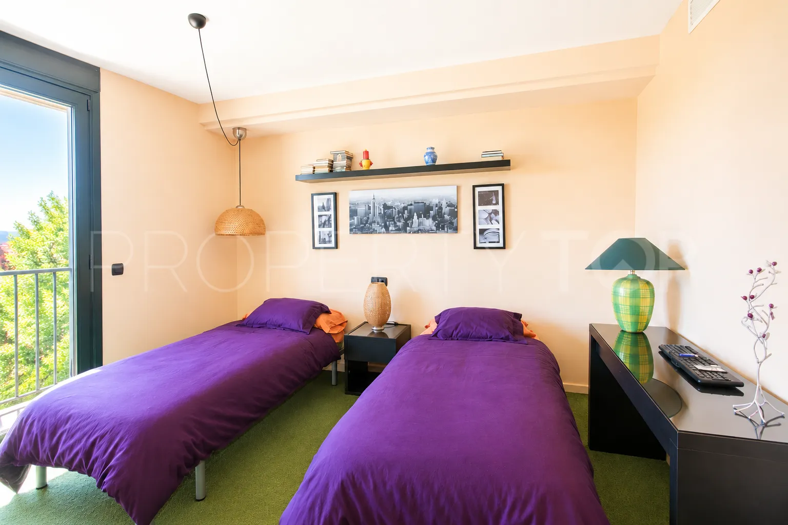 Finca a la venta en Estepona