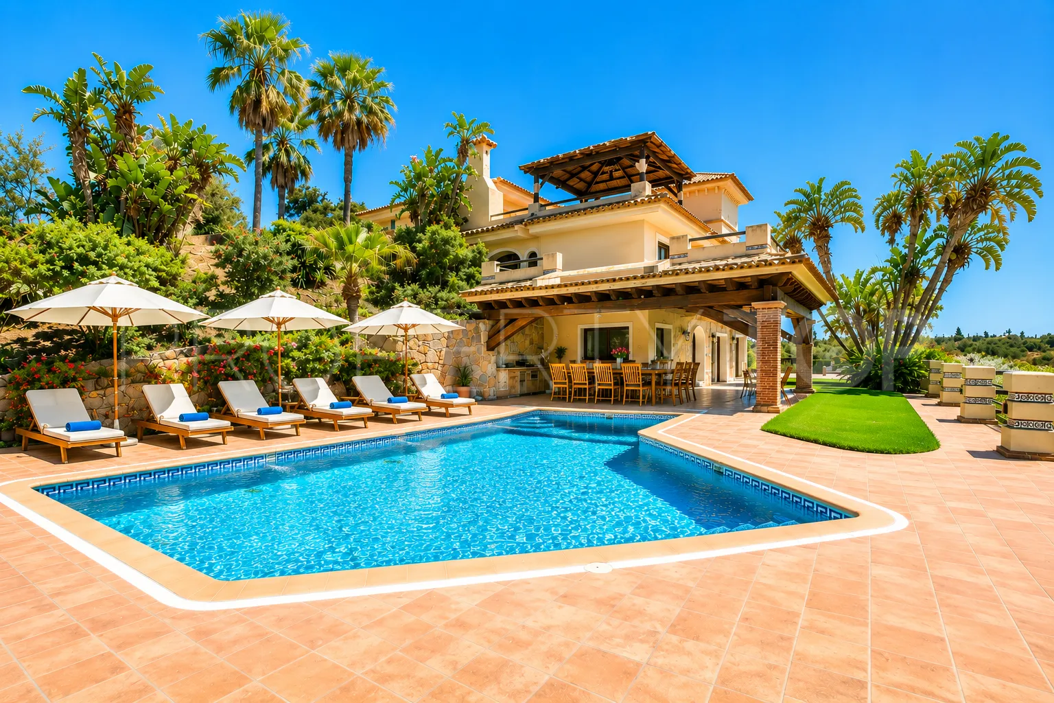 Finca a la venta en Estepona