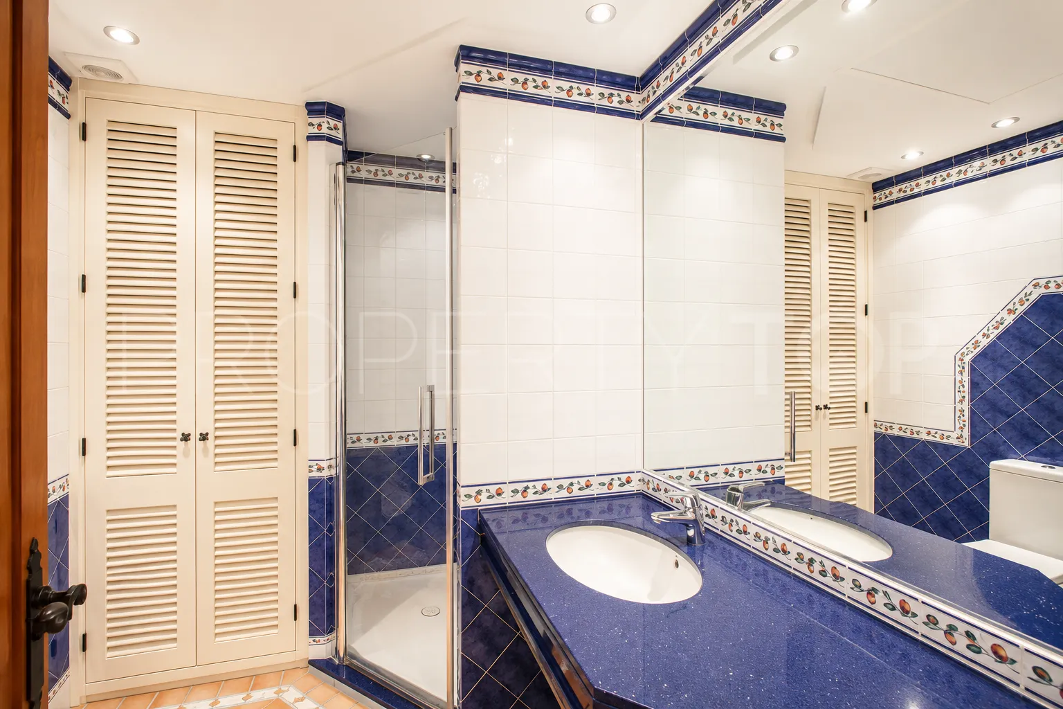 Finca a la venta en Estepona