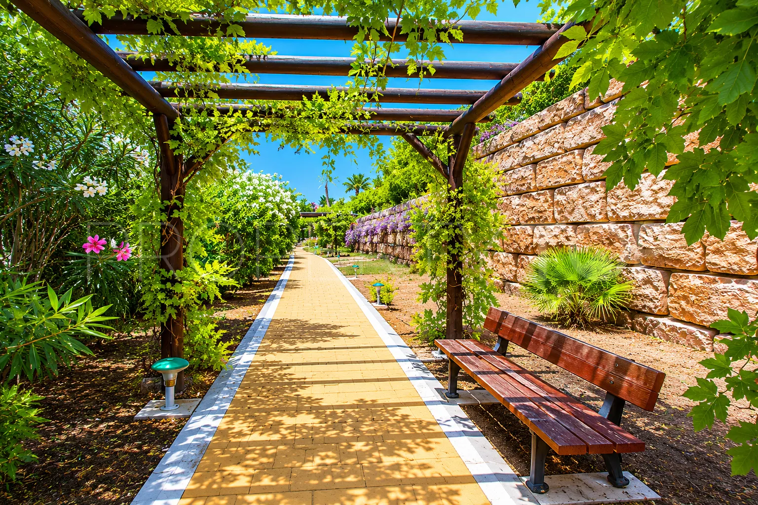 Finca a la venta en Estepona