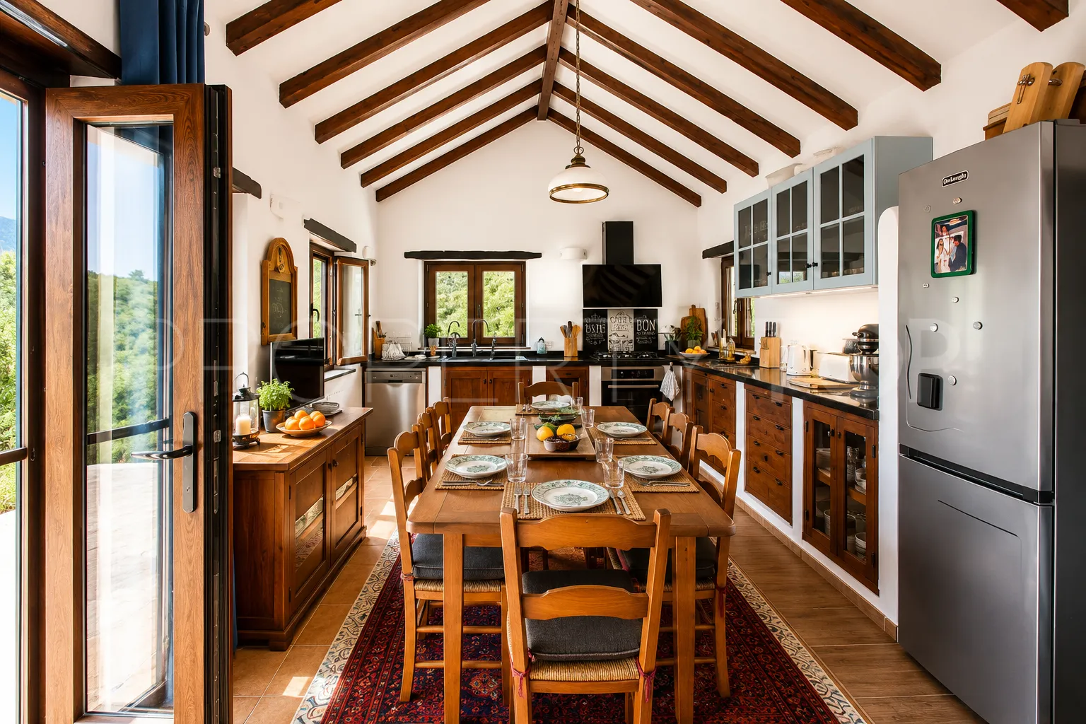 Se vende finca en Casares de 4 dormitorios