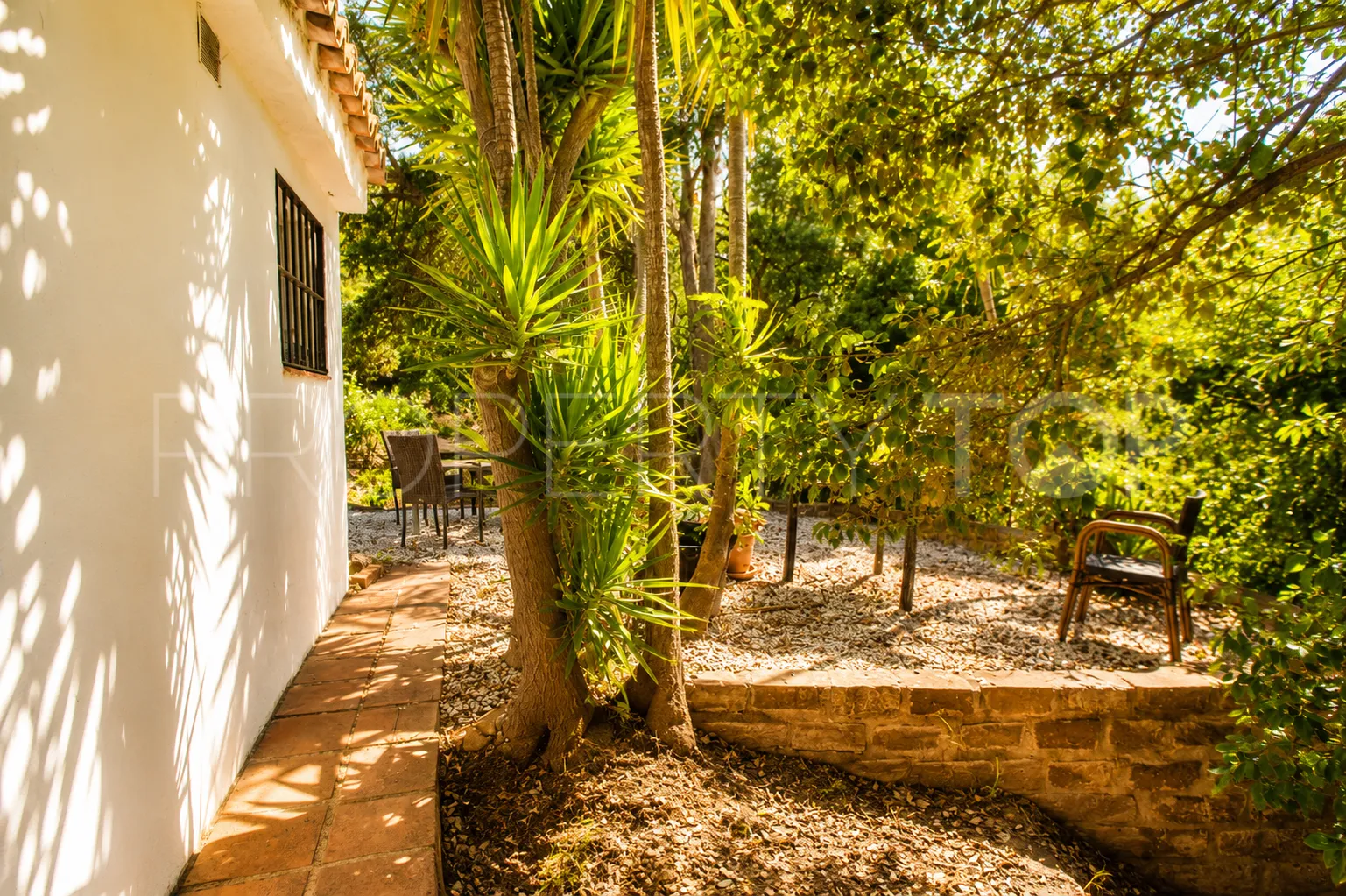 Finca con 3 dormitorios a la venta en Casares