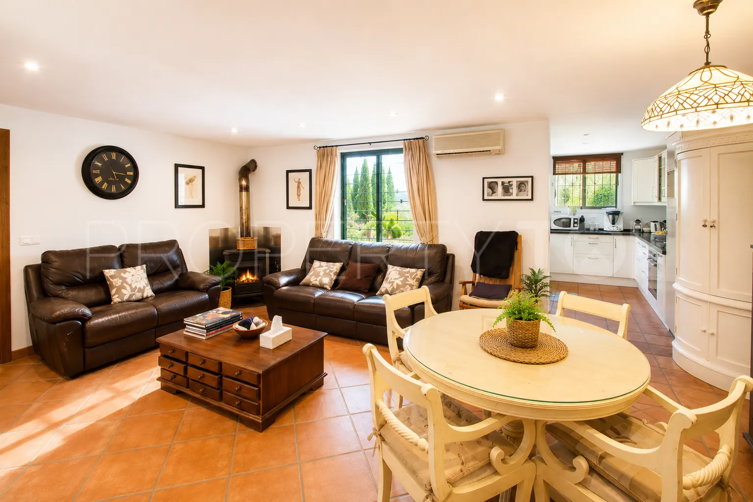 Finca con 3 dormitorios a la venta en Casares