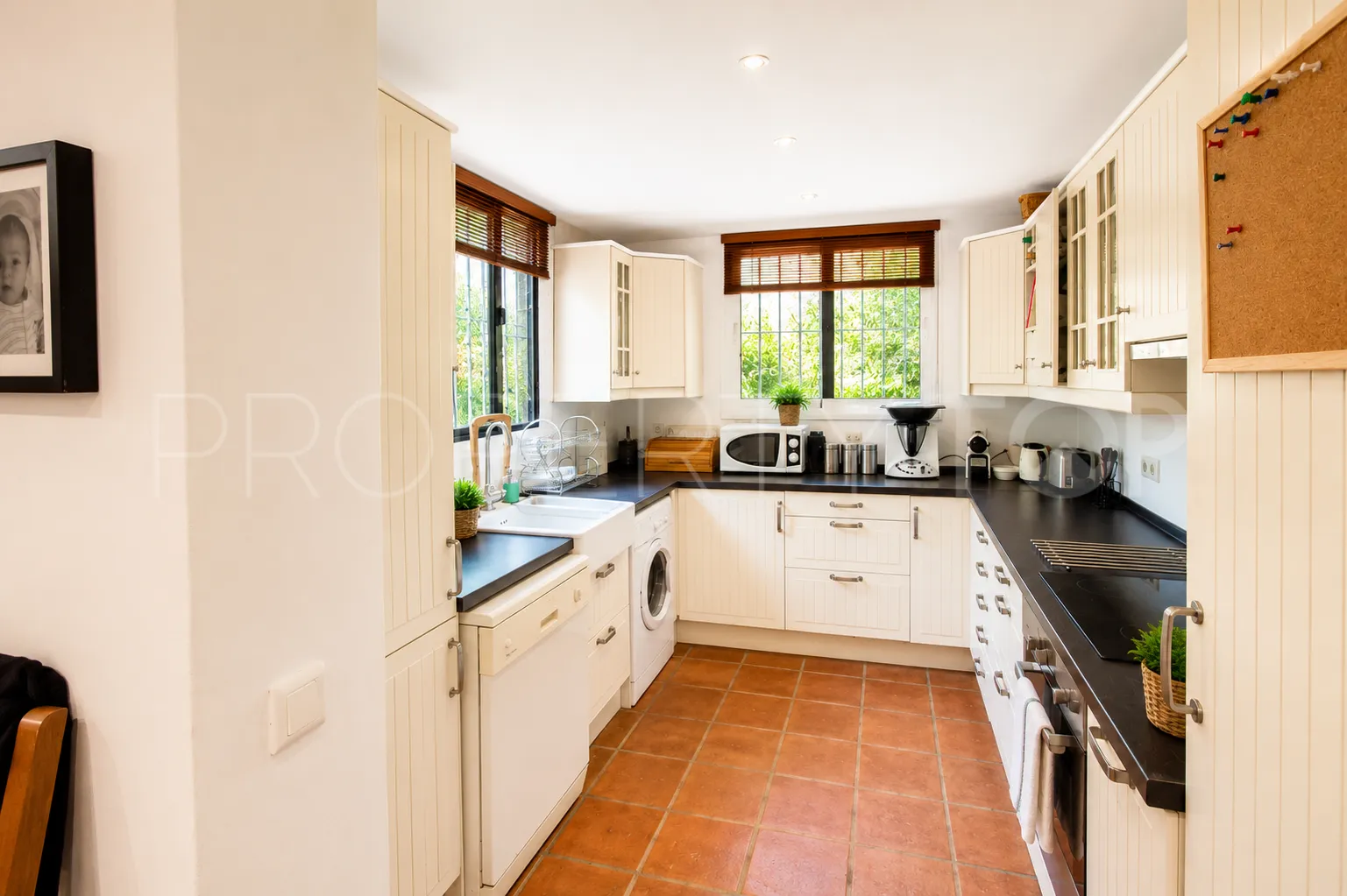 Finca con 3 dormitorios a la venta en Casares