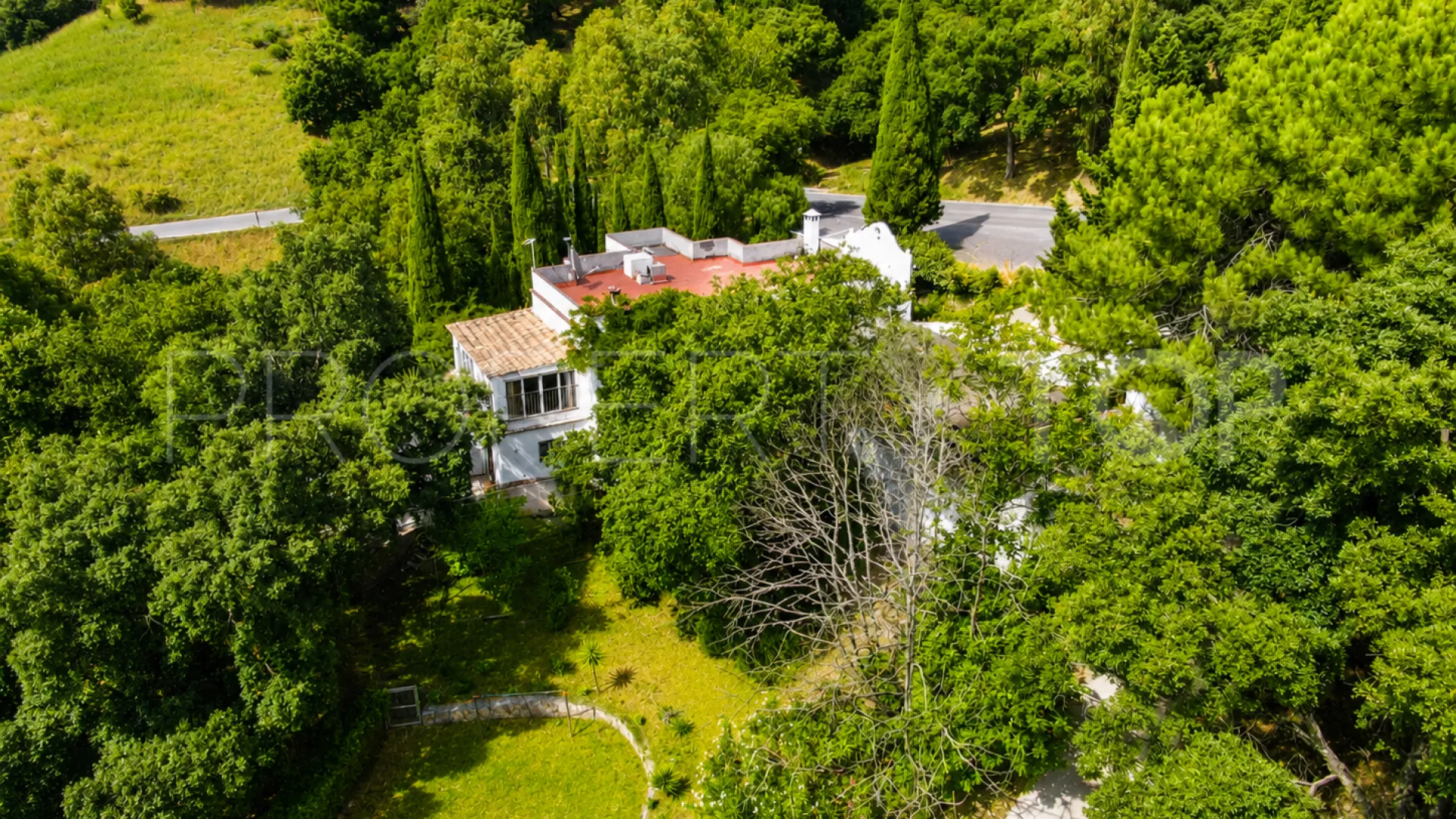 Finca con 3 dormitorios a la venta en Casares