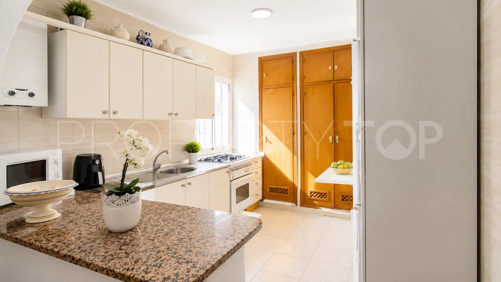 3 bedrooms finca in Estepona for sale