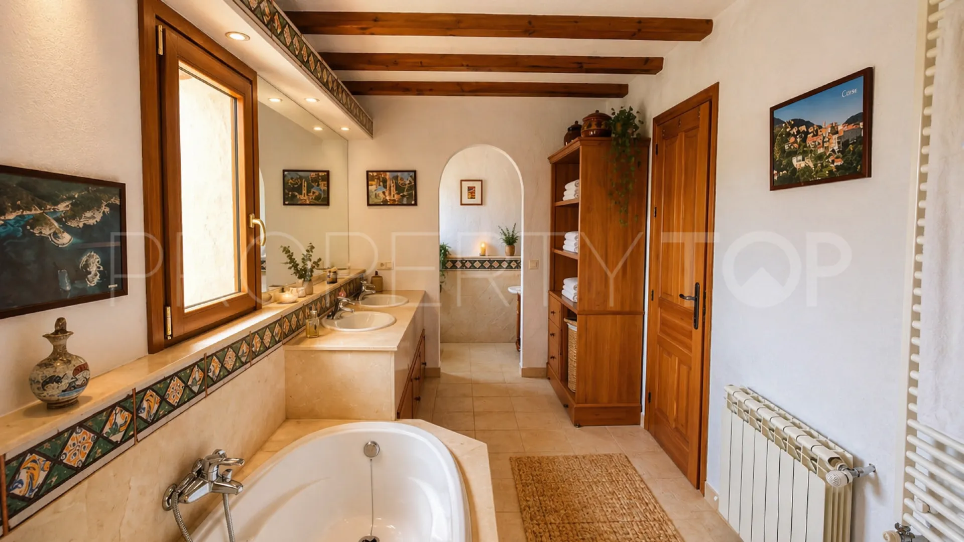 Se vende finca en Casares de 5 dormitorios