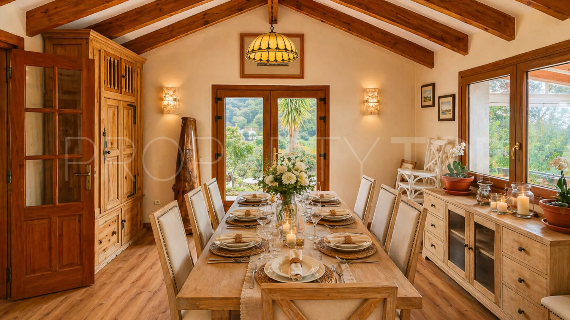 Se vende finca en Casares de 5 dormitorios