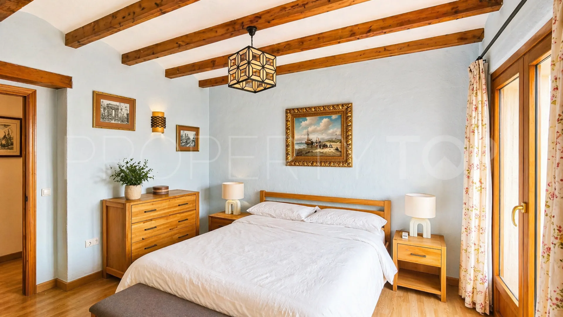 Se vende finca en Casares de 5 dormitorios