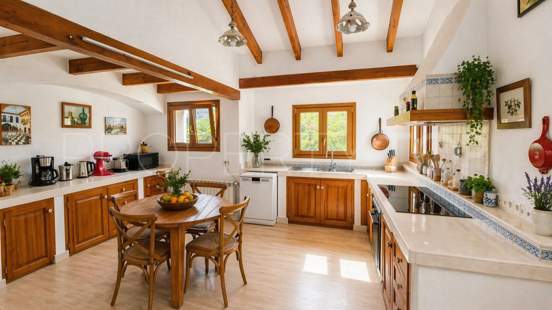 Se vende finca en Casares de 5 dormitorios