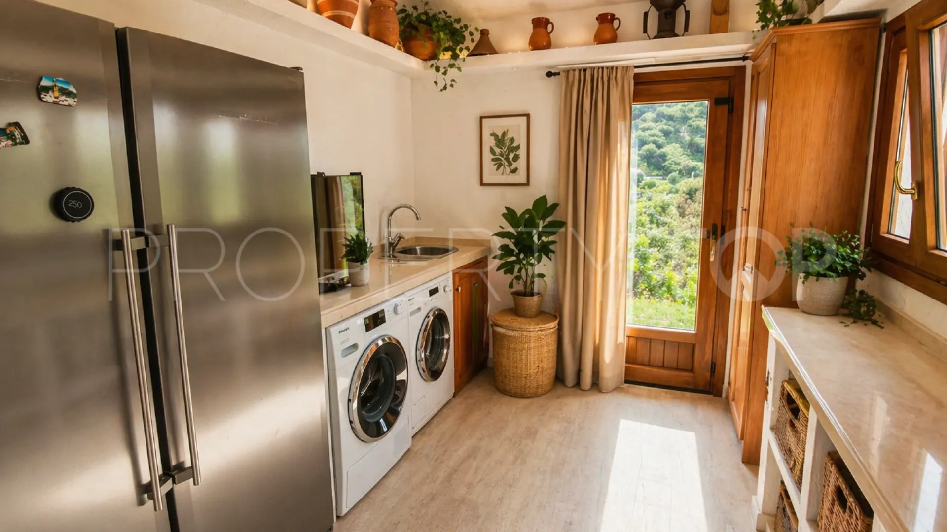 Se vende finca en Casares de 5 dormitorios