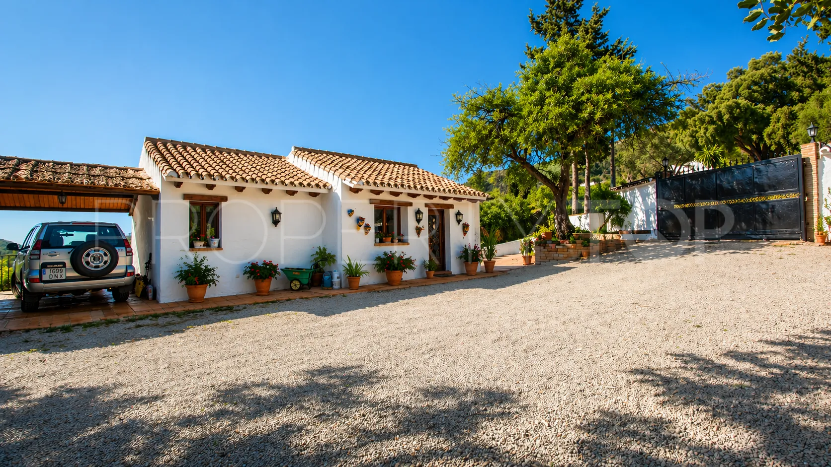 Se vende finca en Casares de 5 dormitorios