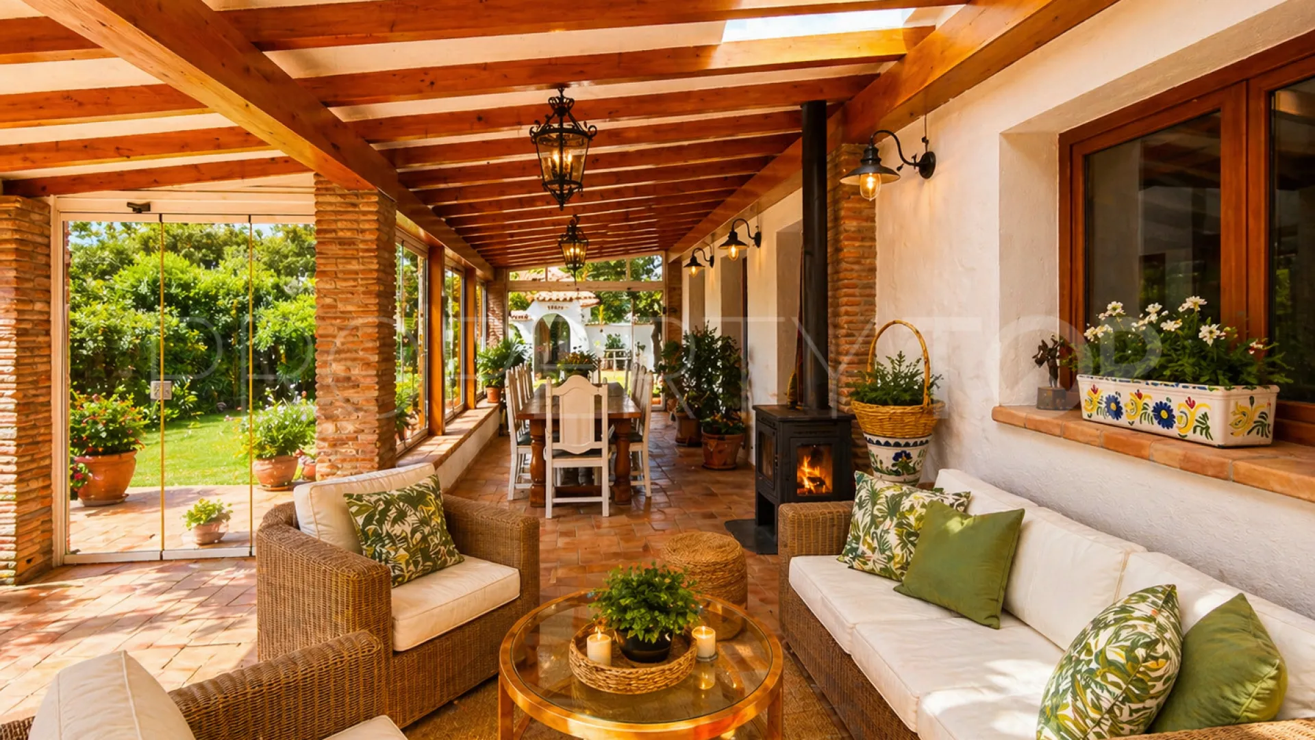 Se vende finca en Casares de 5 dormitorios
