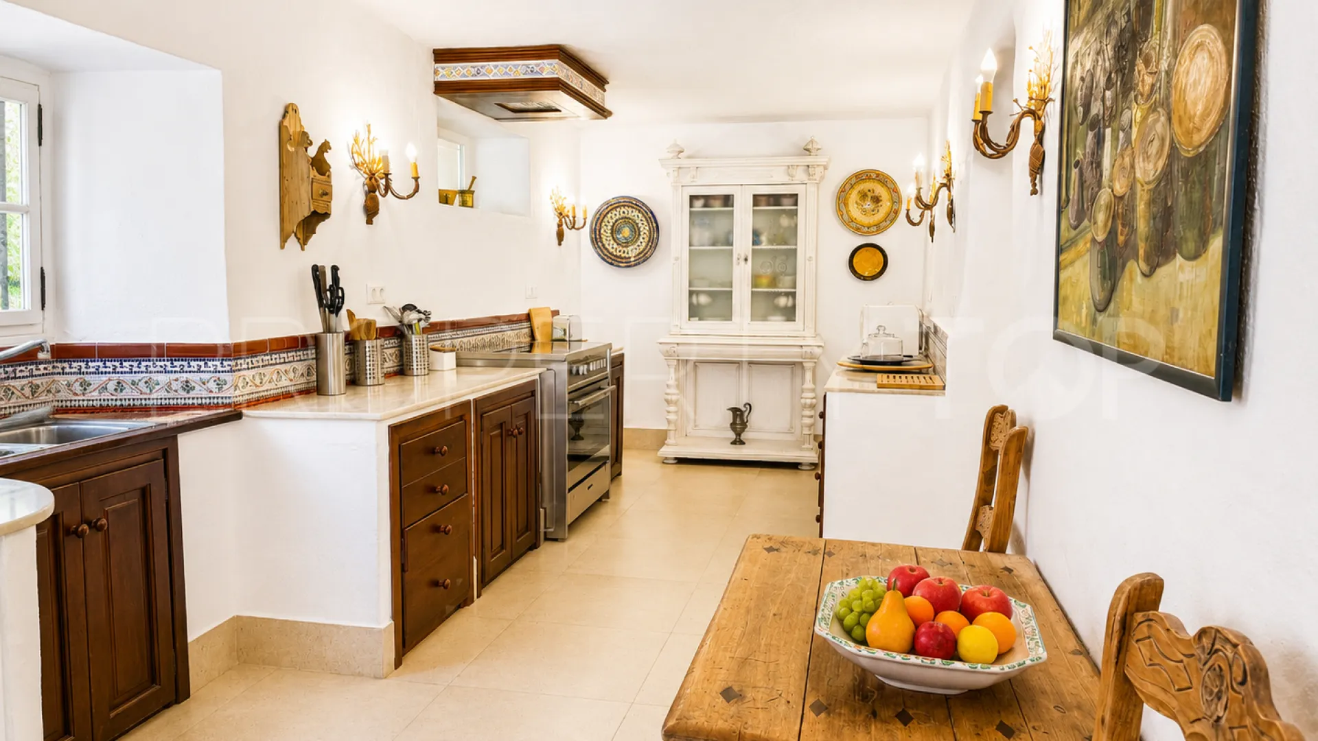 Finca en venta de 8 dormitorios en Casares