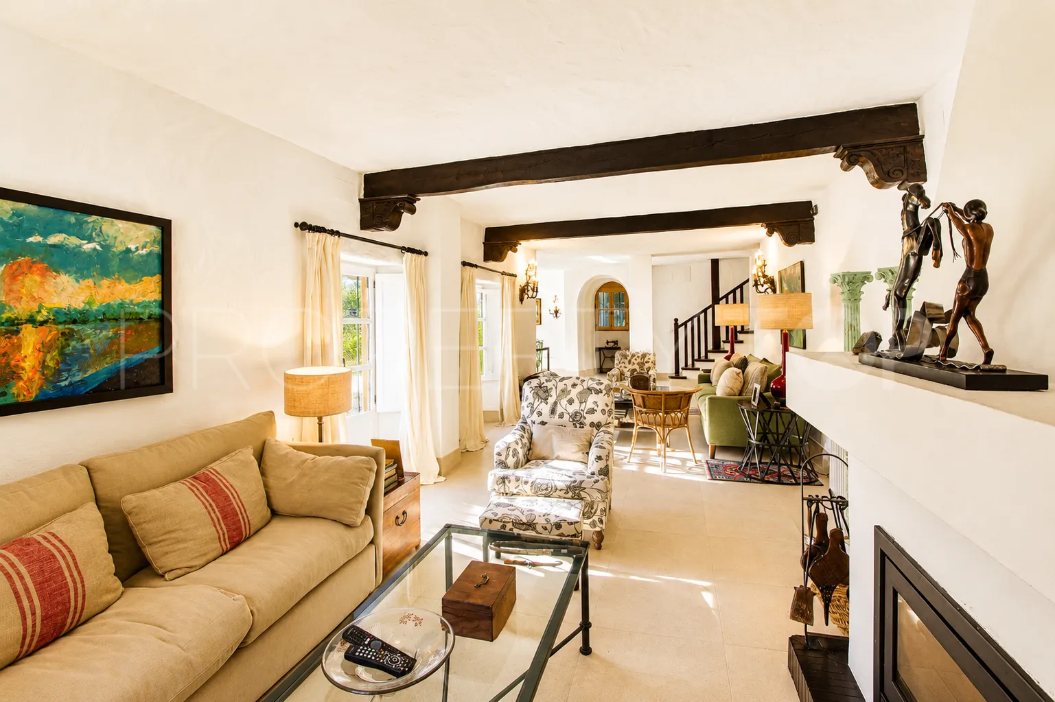 Finca en venta de 8 dormitorios en Casares