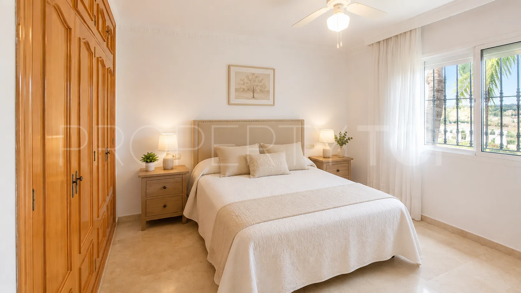 Finca with 3 bedrooms for sale in Estepona