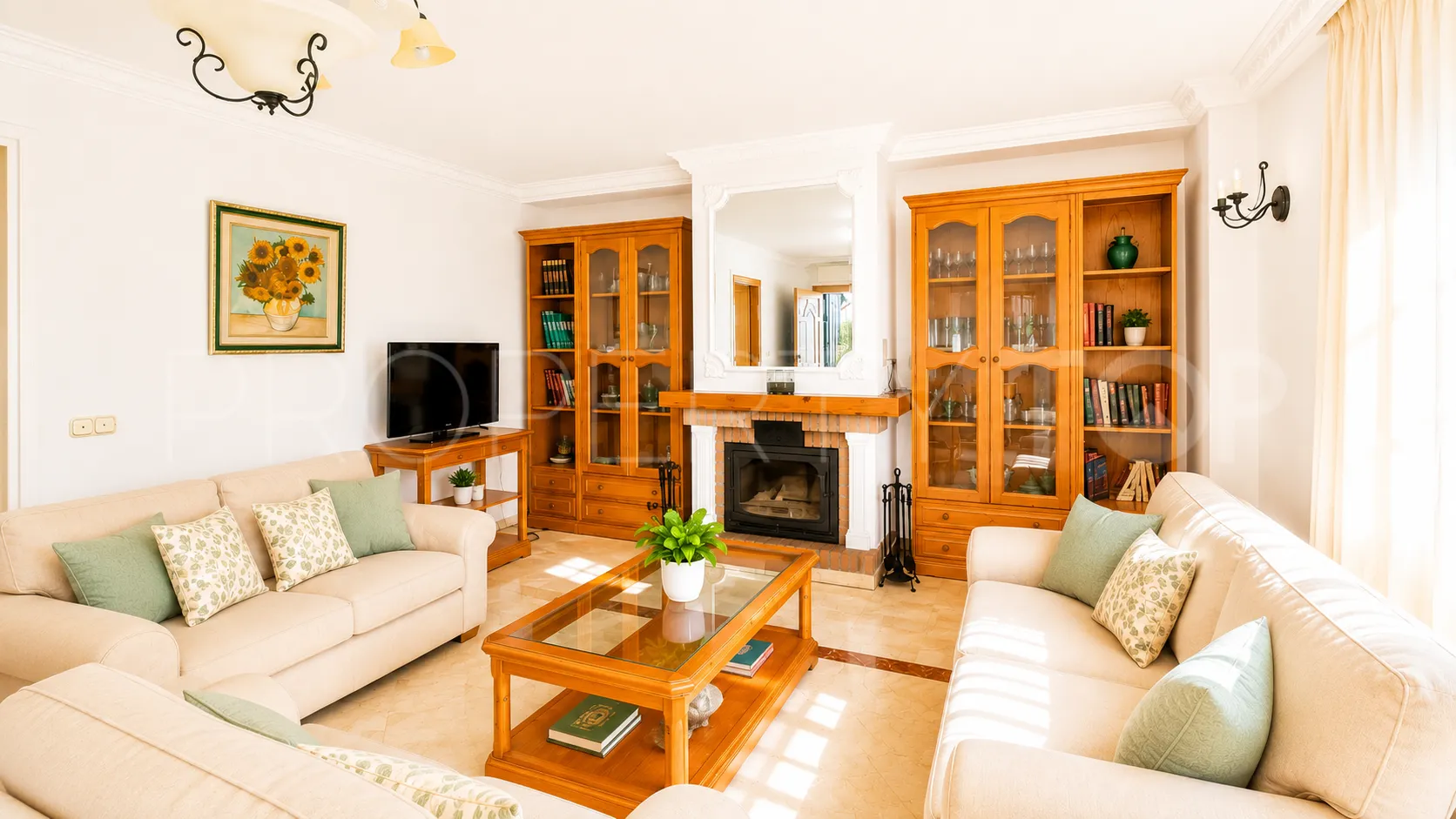 Finca with 3 bedrooms for sale in Estepona