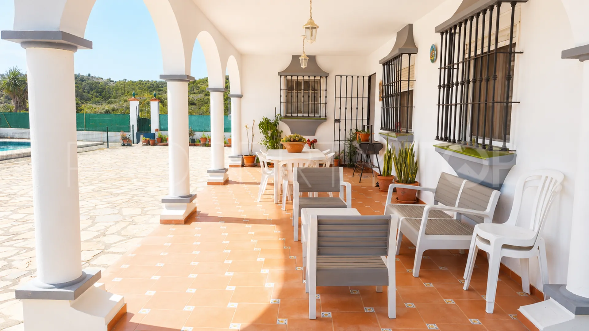 Comprar finca en Estepona