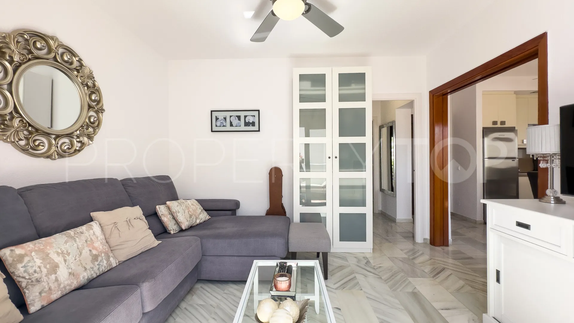 Puerto La Duquesa apartment for sale