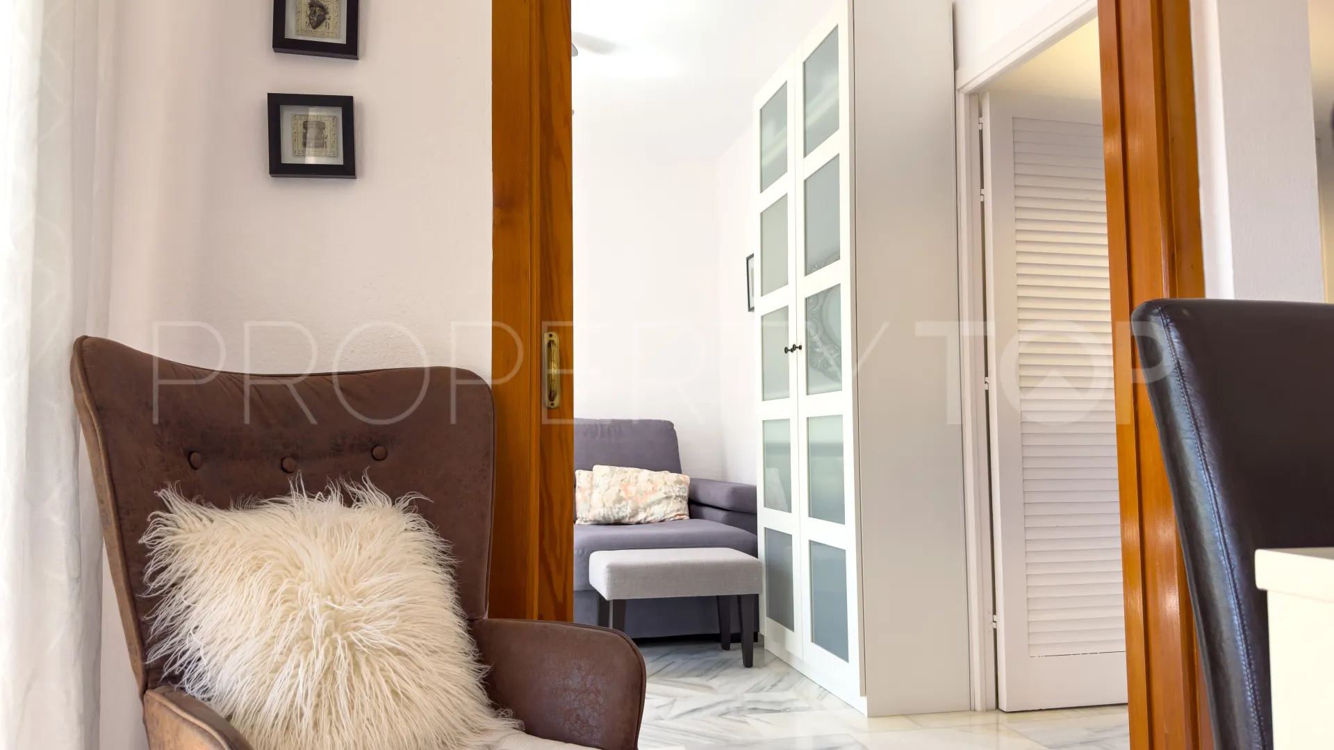 Puerto La Duquesa apartment for sale