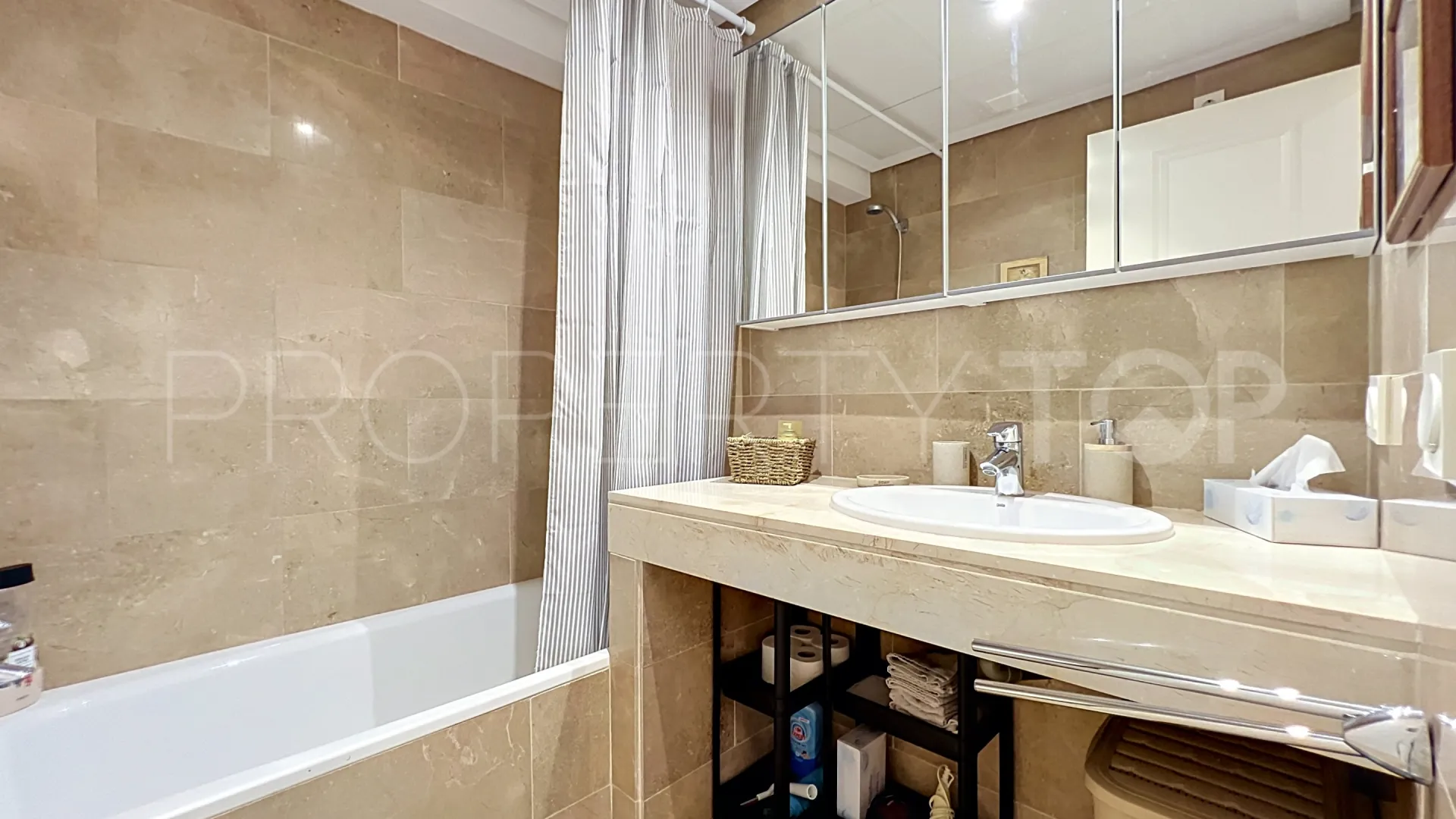 Apartment for sale in Coto Real