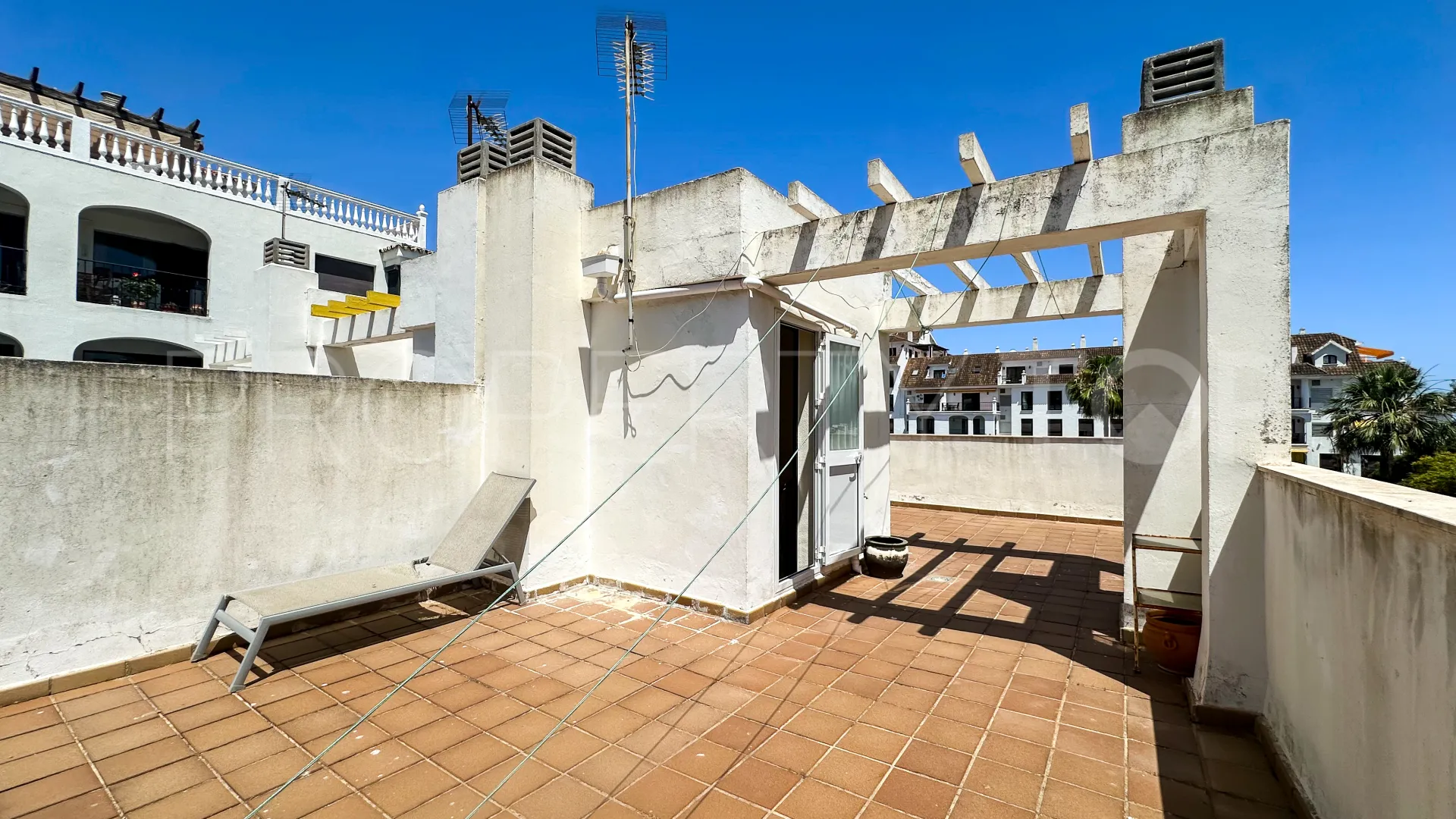 Puerto La Duquesa, adosado a la venta de 3 dormitorios