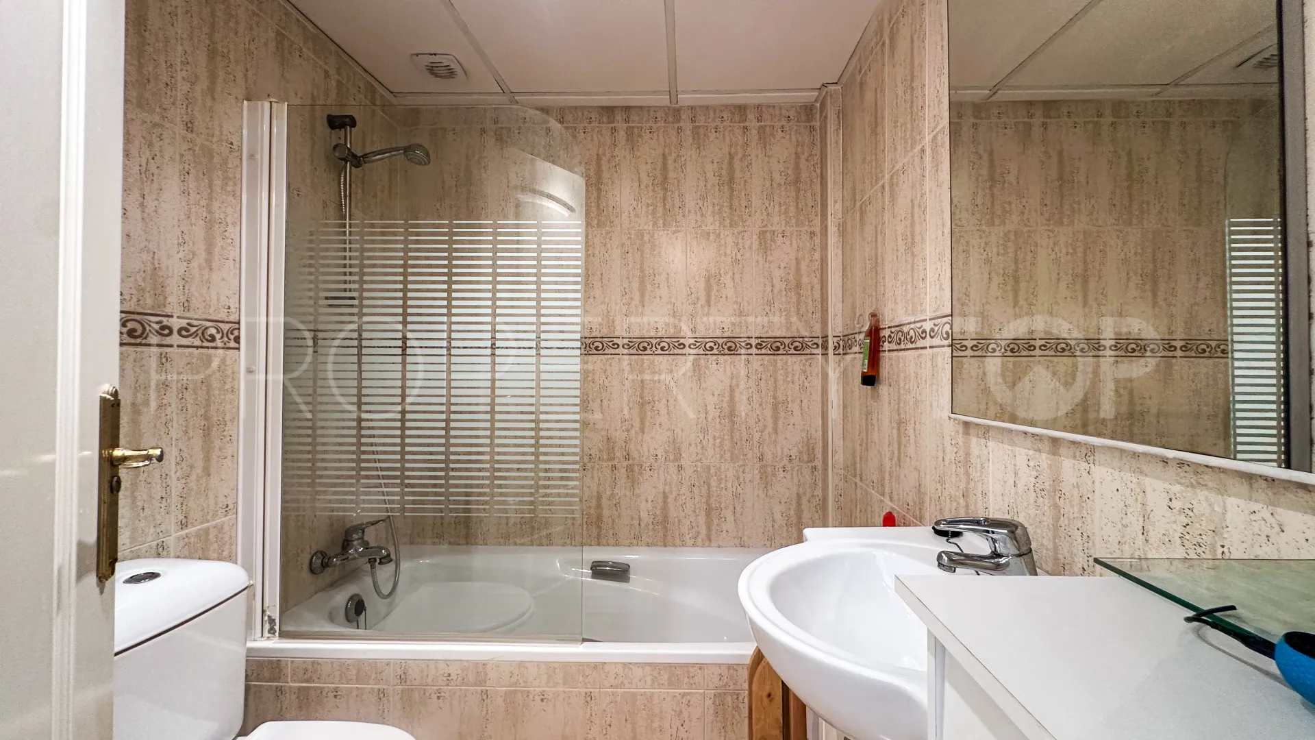 Puerto La Duquesa, adosado a la venta de 3 dormitorios