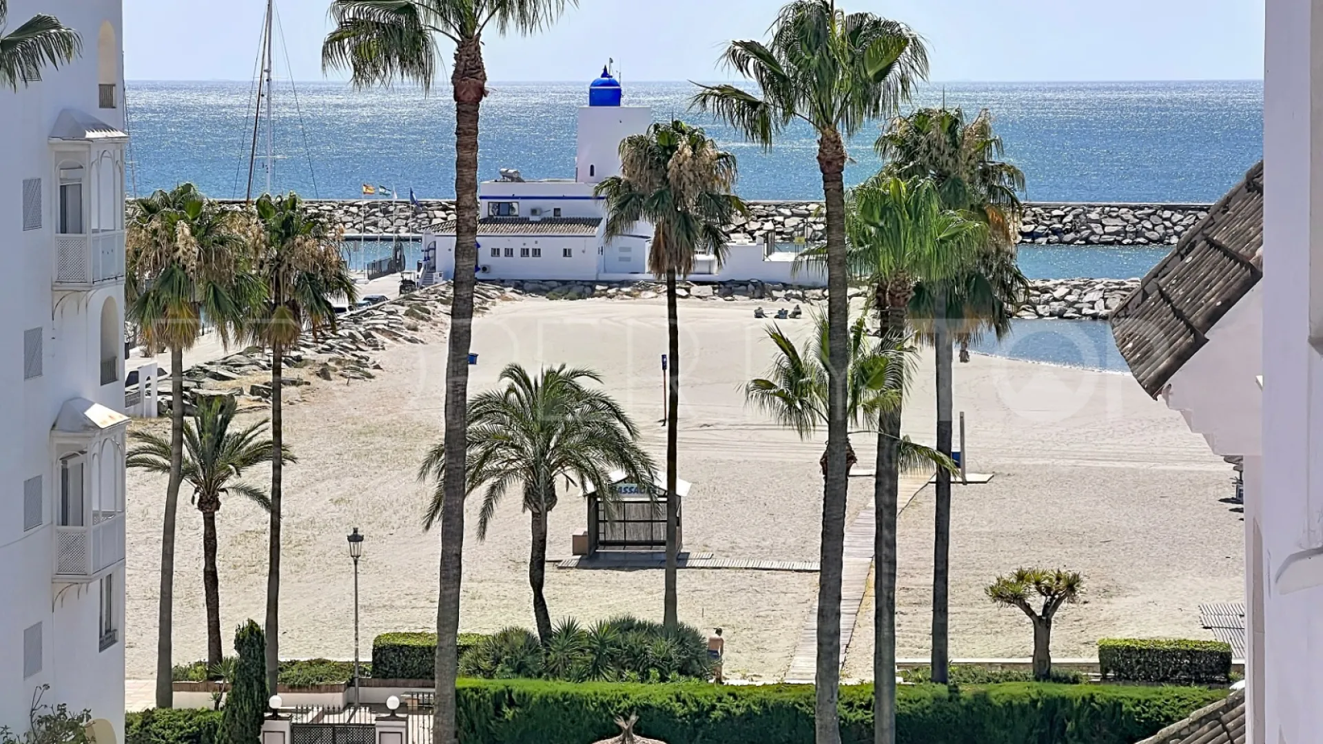 Apartment in Marina Real for sale