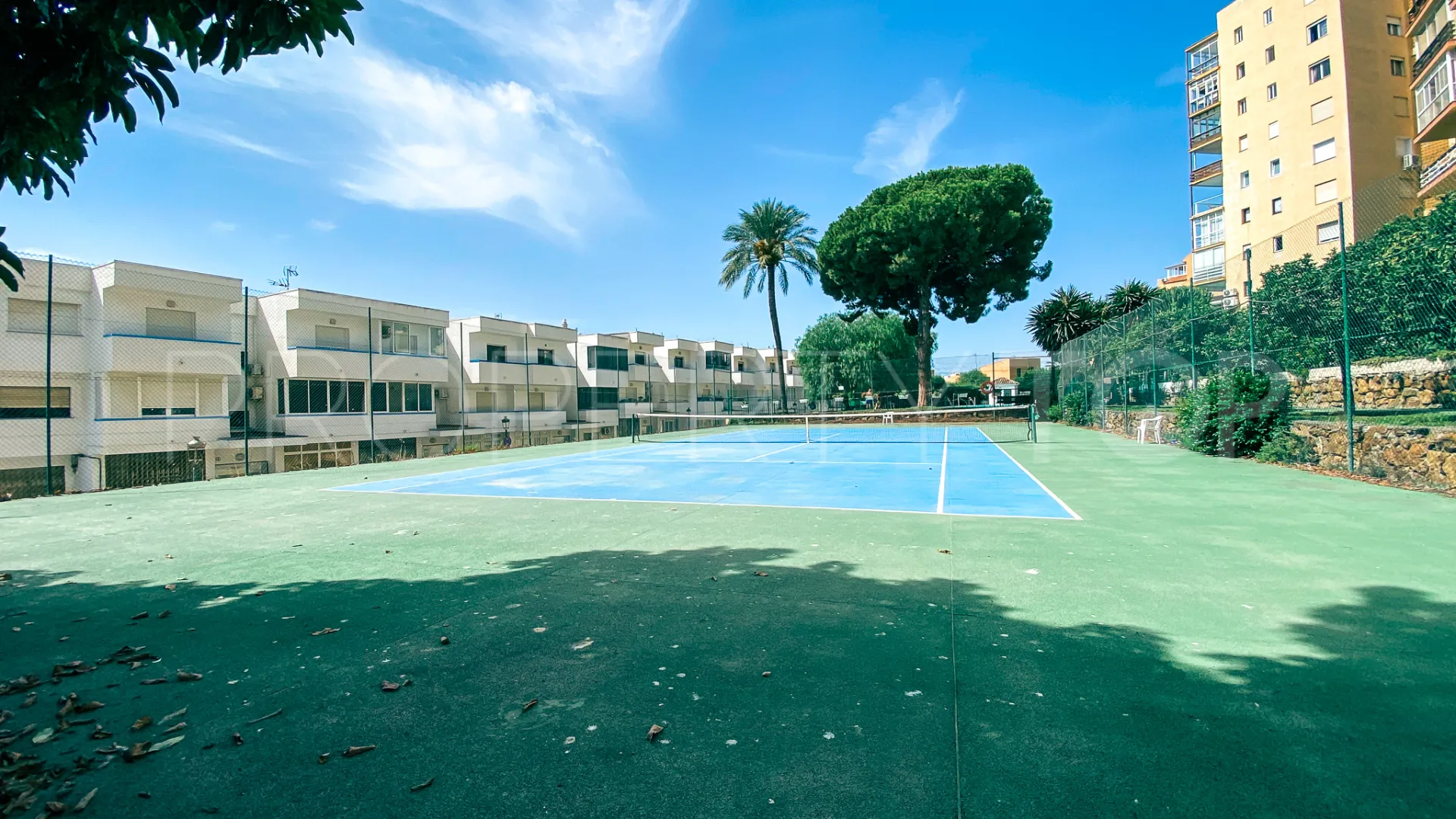 Apartment for sale in Estepona Puerto with 1 bedroom