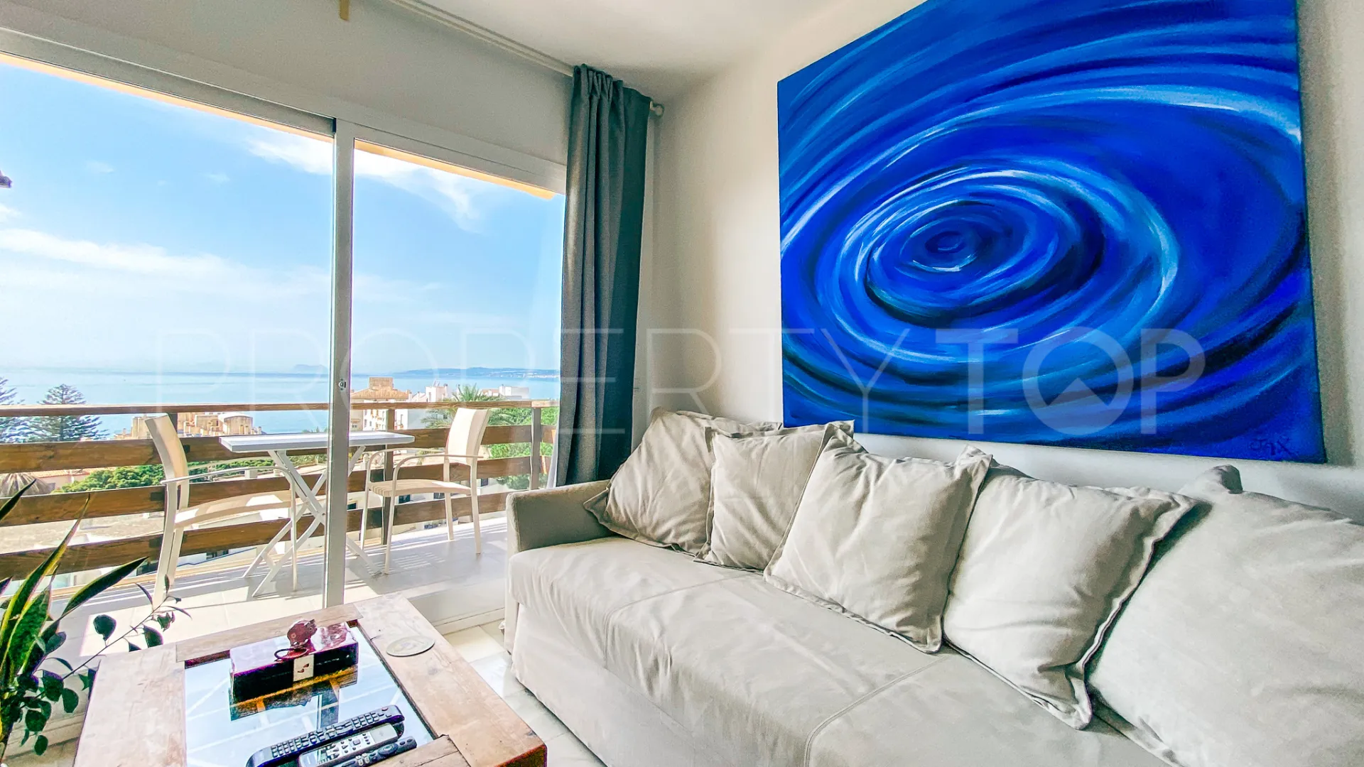 Apartment for sale in Estepona Puerto with 1 bedroom