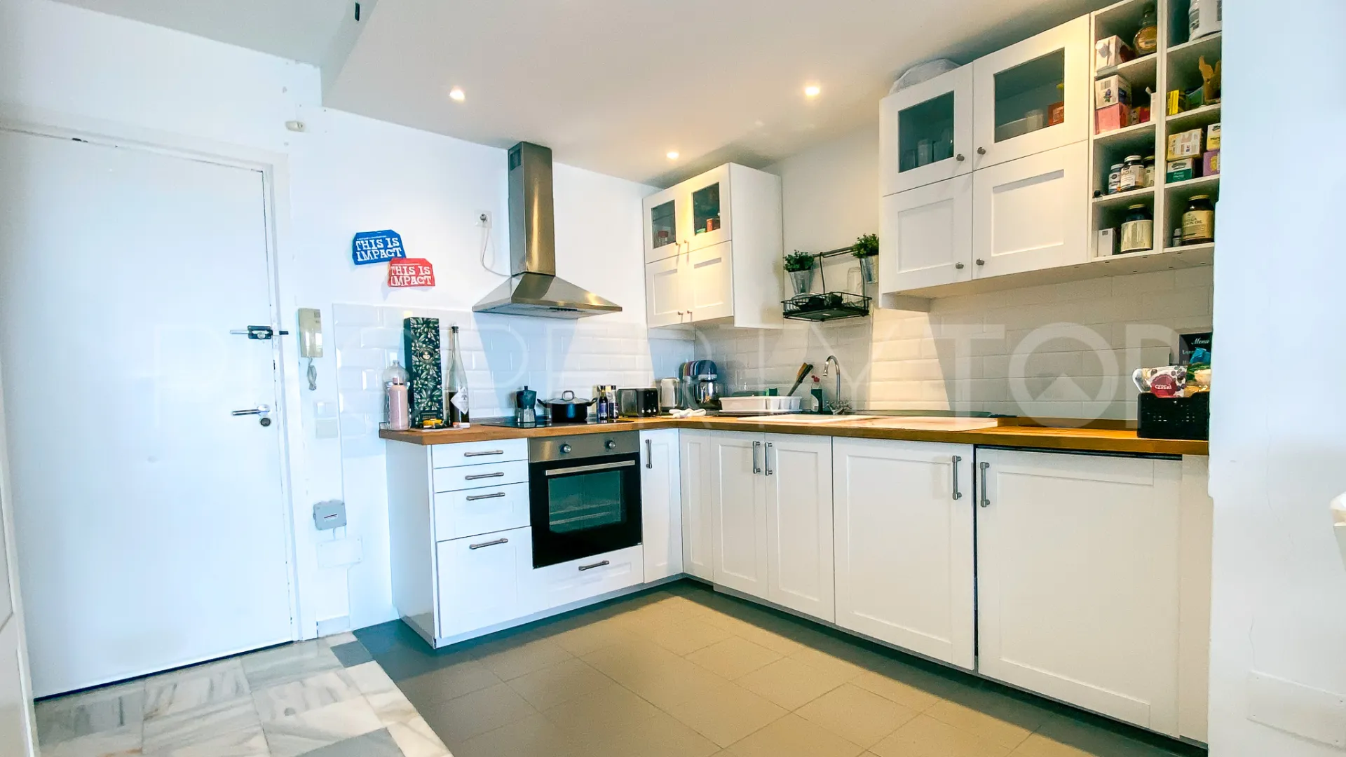 Apartment for sale in Estepona Puerto with 1 bedroom
