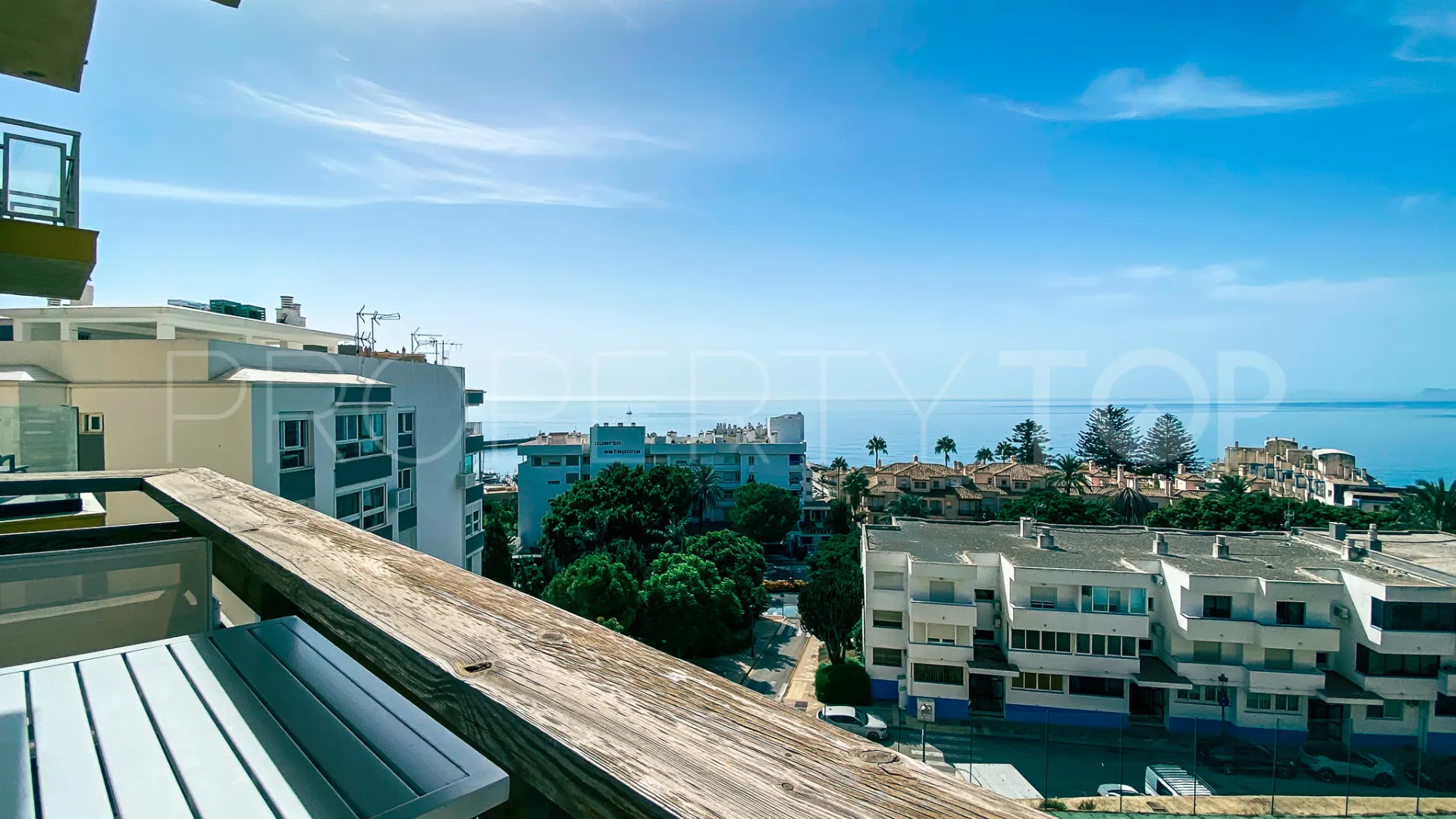 Apartment for sale in Estepona Puerto with 1 bedroom