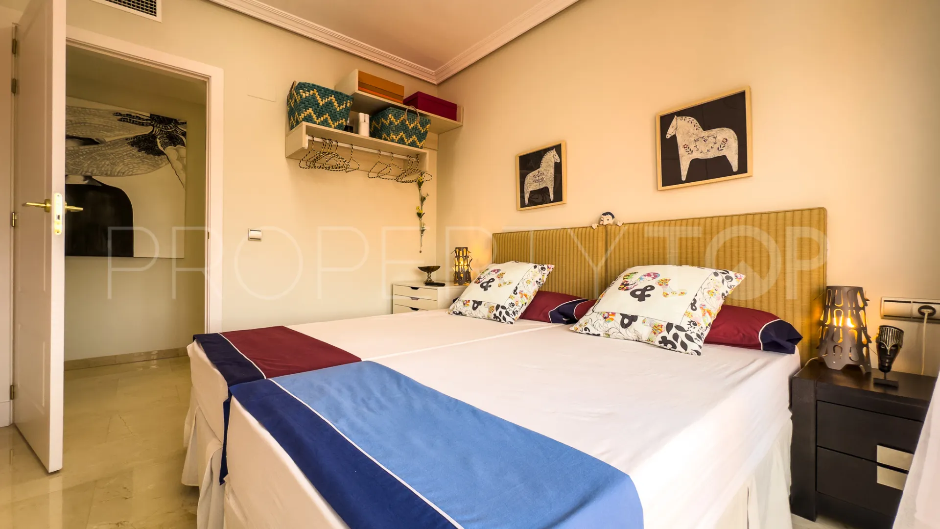 Ático en venta de 2 dormitorios en Casares Golf