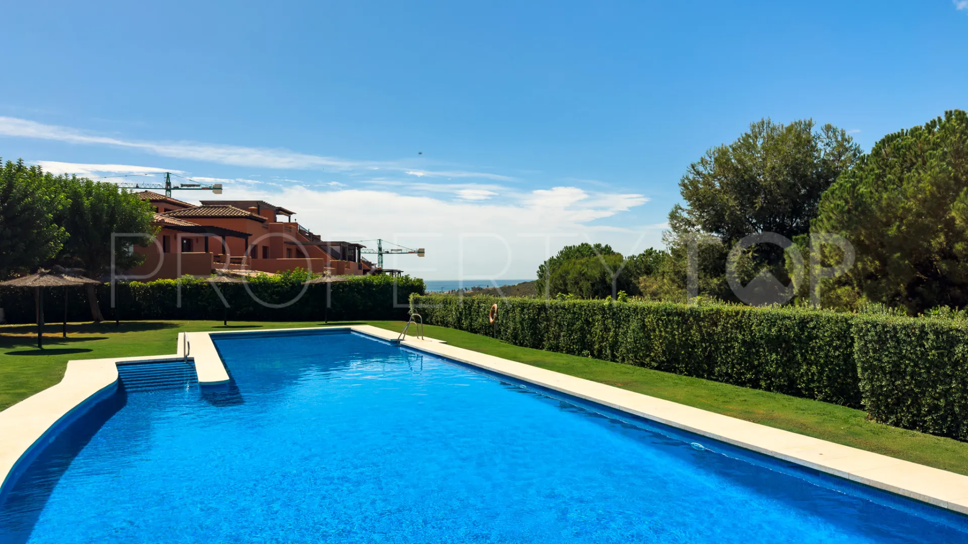 Ático en venta de 2 dormitorios en Casares Golf