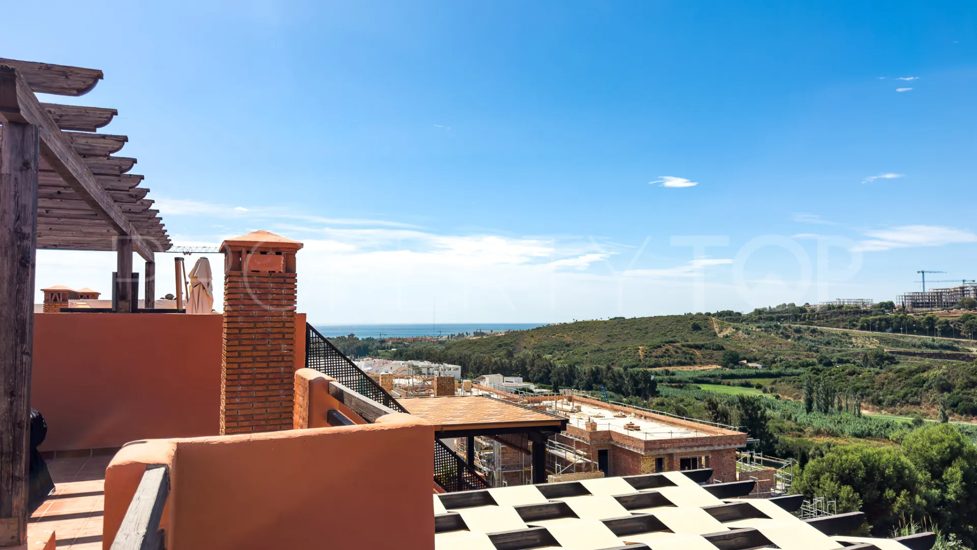 Ático en venta de 2 dormitorios en Casares Golf